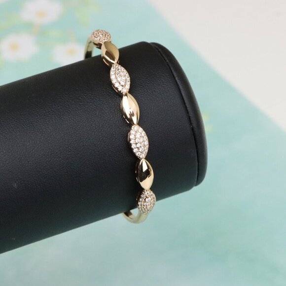 Rose Gold Leaf Pattern CZ Bangle – 2.24 Inch Elegant Bracelet Design, XPBL0535 - Picture 7 of 12